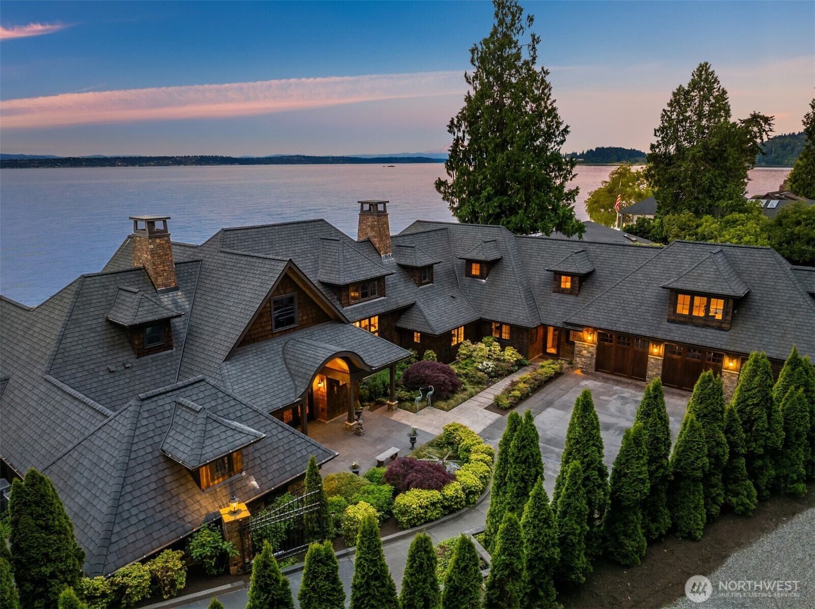 Property Photo: 5128 Rockaway Beach Road NE WA 98110
