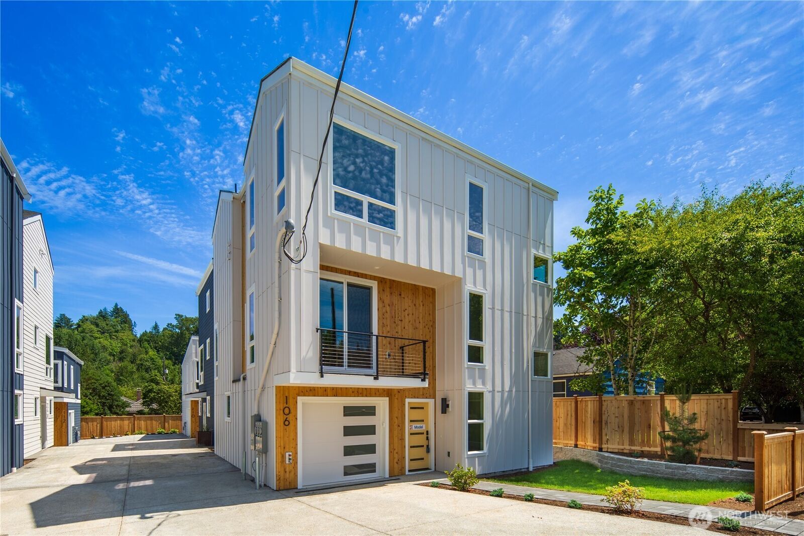 Property Photo: 106 29th Avenue E WA 98112