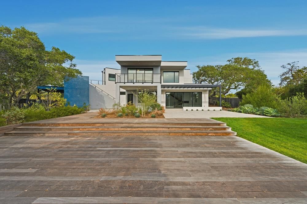 Property Photo: 10 Notre Dame Place CA 94002