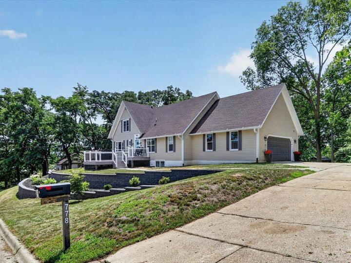 Property Photo:  778 S Garfield Avenue  WI 53545 