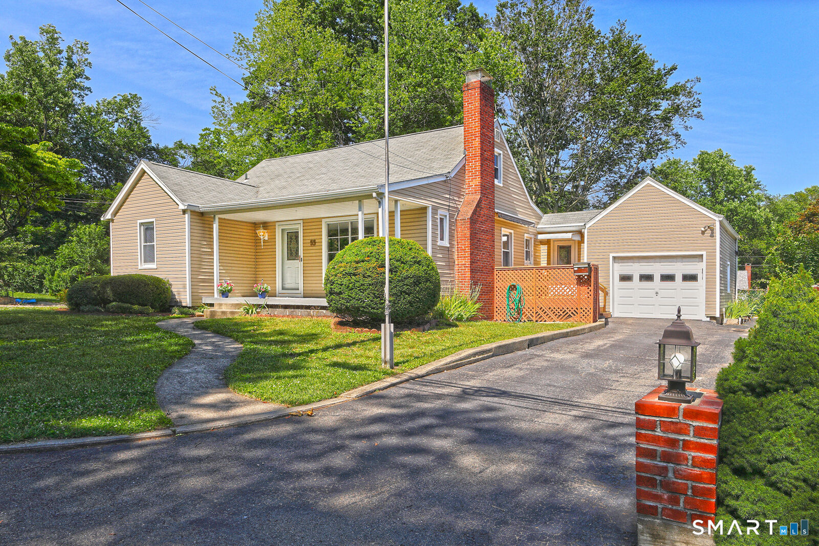 Property Photo:  53 Raycroft Street  CT 06461 
