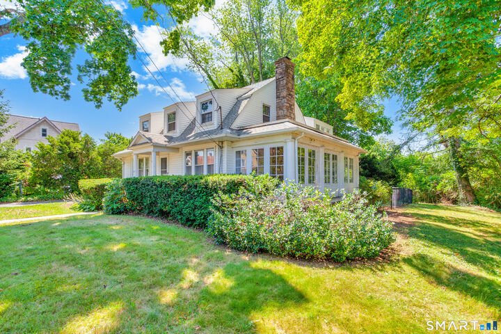 Property Photo:  120 Maple Street  CT 06405 