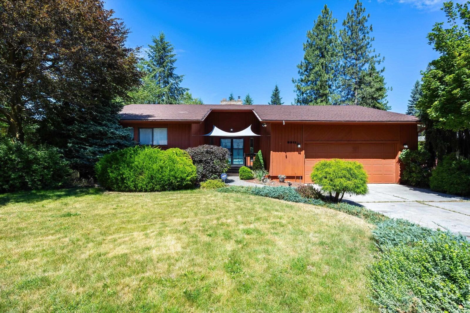 Property Photo: 8311 N Standard St WA 99224