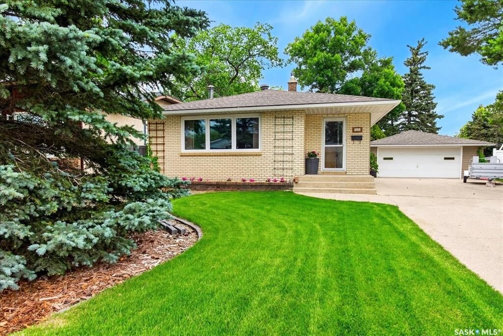 Property Photo:  7320 7th Avenue  SK S4T 0T1 