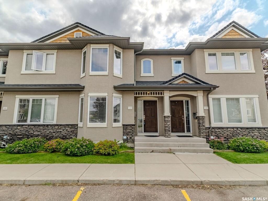 Property Photo:  135 Ashworth Crescent 143  SK S7T 0N1 