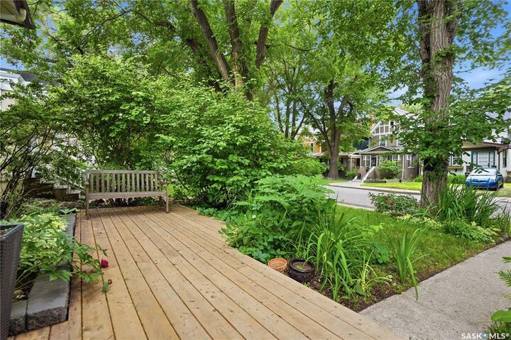 Property Photo: 2221 Montague Street SK S4T 3K2