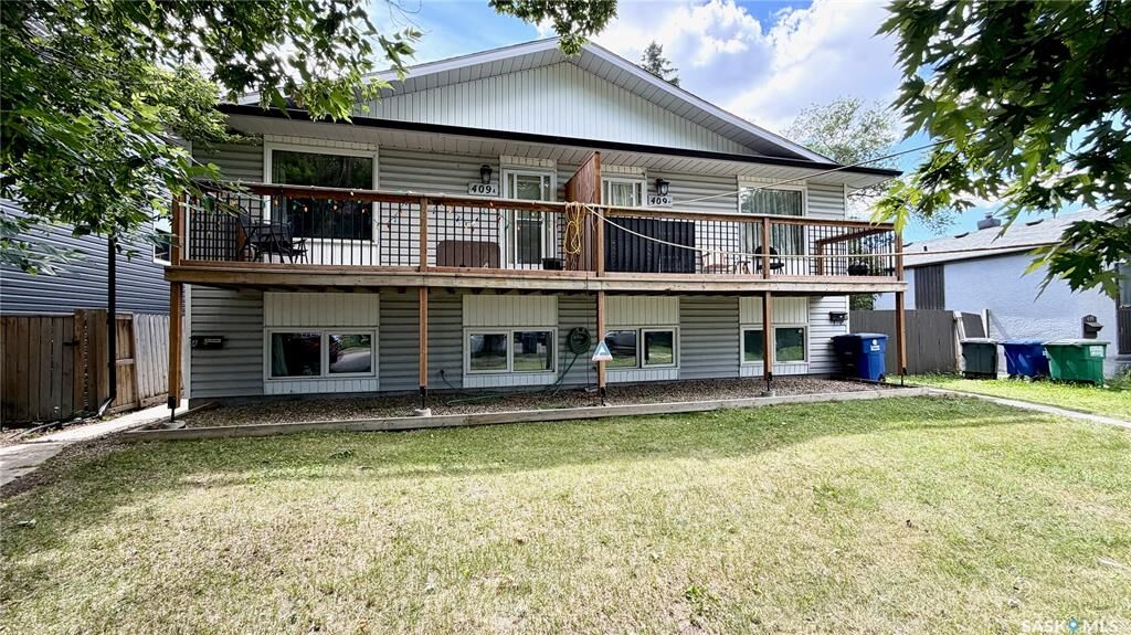 Property Photo:  409 109th Street W  SK S7N 1R8 