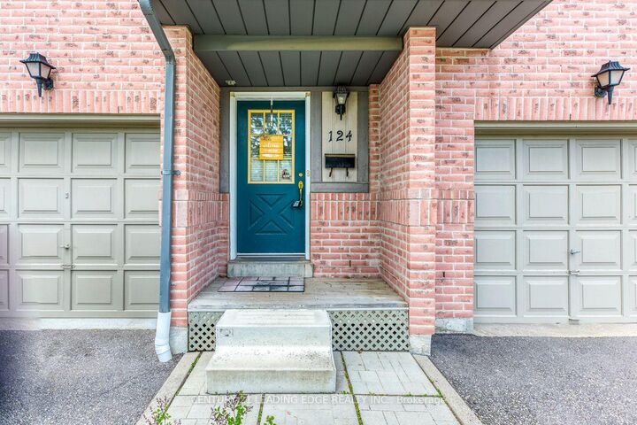 Property Photo:  2945 Thomas Street 124  ON L5M 6C1 