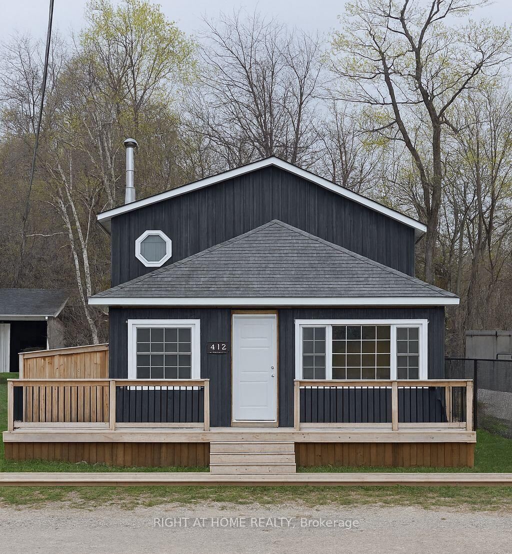Property Photo: 412 Limerick Crescent ON L0L 1K0