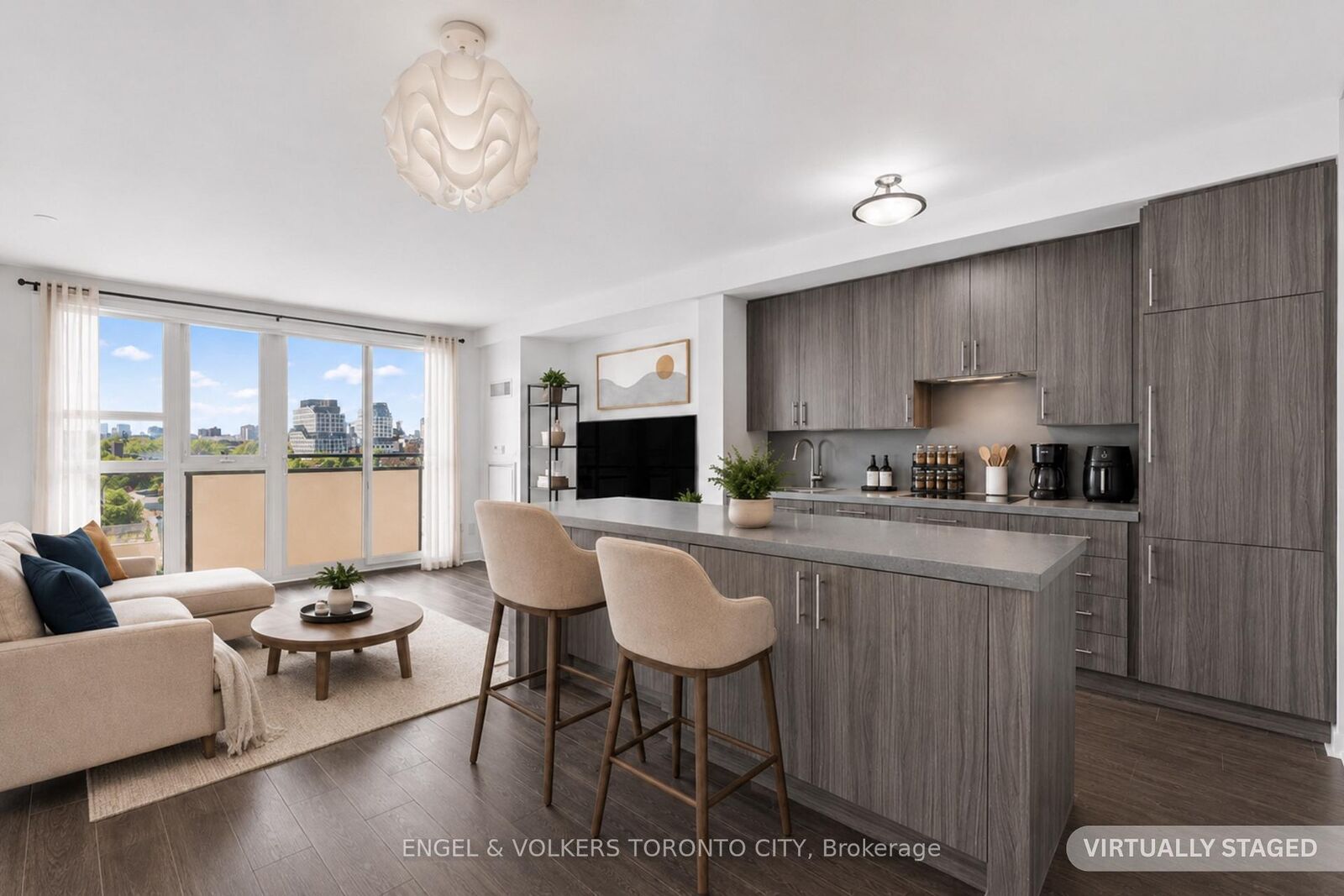Property Photo: 156 Portland Street 606 ON M5V 0G1