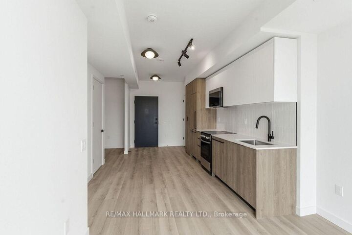 Property Photo: 1635 Military Trail 814 ON M1C 1B2