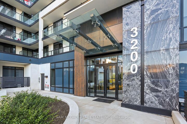 Property Photo:  3200 William Coltson Avenue 318  ON L6H 7W8 