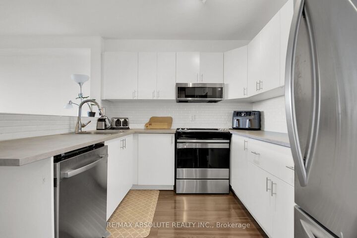 Property Photo: 1380 Prince Of Wales Drive 1403 ON K2C 3N5