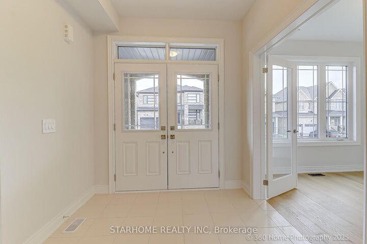 Property Photo: 49 Bostock Drive ON L4P 0T1