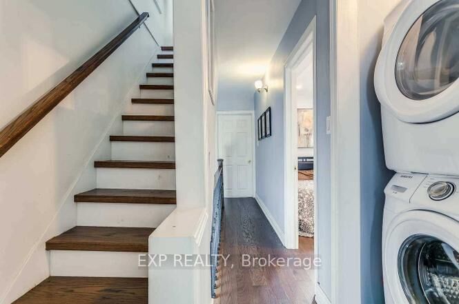 Property Photo: 102 Rosslyn Avenue N ON L8L 7P4