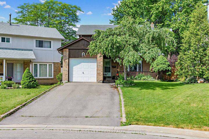 Property Photo: 22 Borden Hill Court ON L6S 3K7