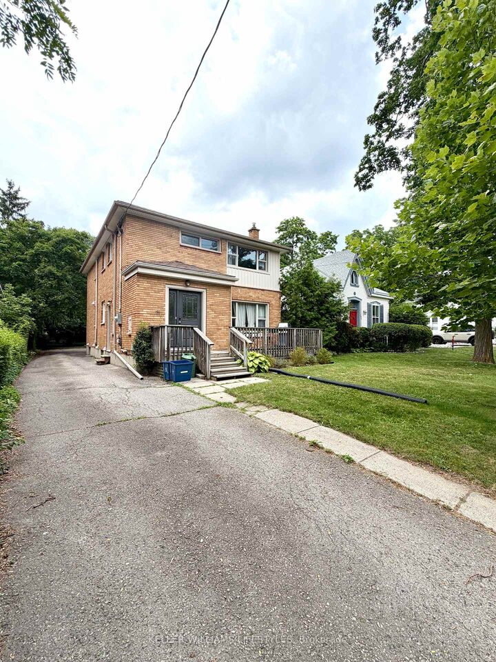 Property Photo: 196 Emery Street E ON N6C 2E2
