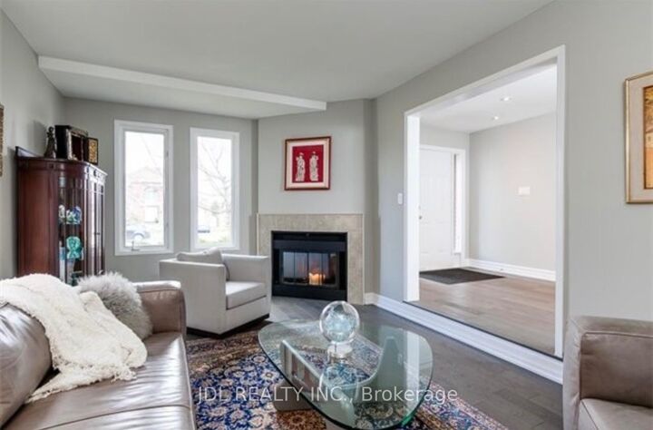 Property Photo:  1255 Heritage Way  ON L6M 2X7 
