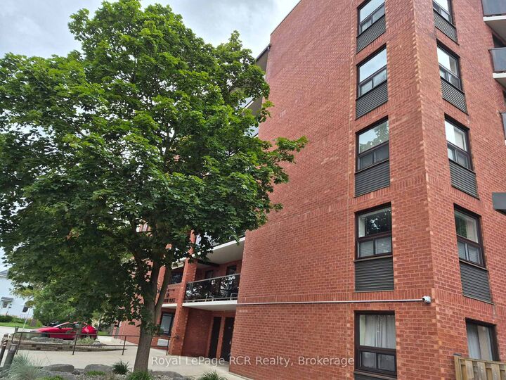 Property Photo: 536 11th Avenue 102 ON N4N 2S4