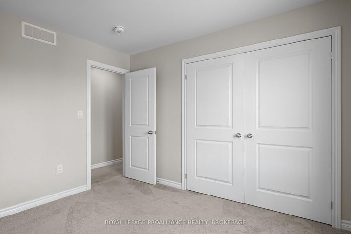 Property Photo:  40 Tegan Court  ON K0H 2H0 