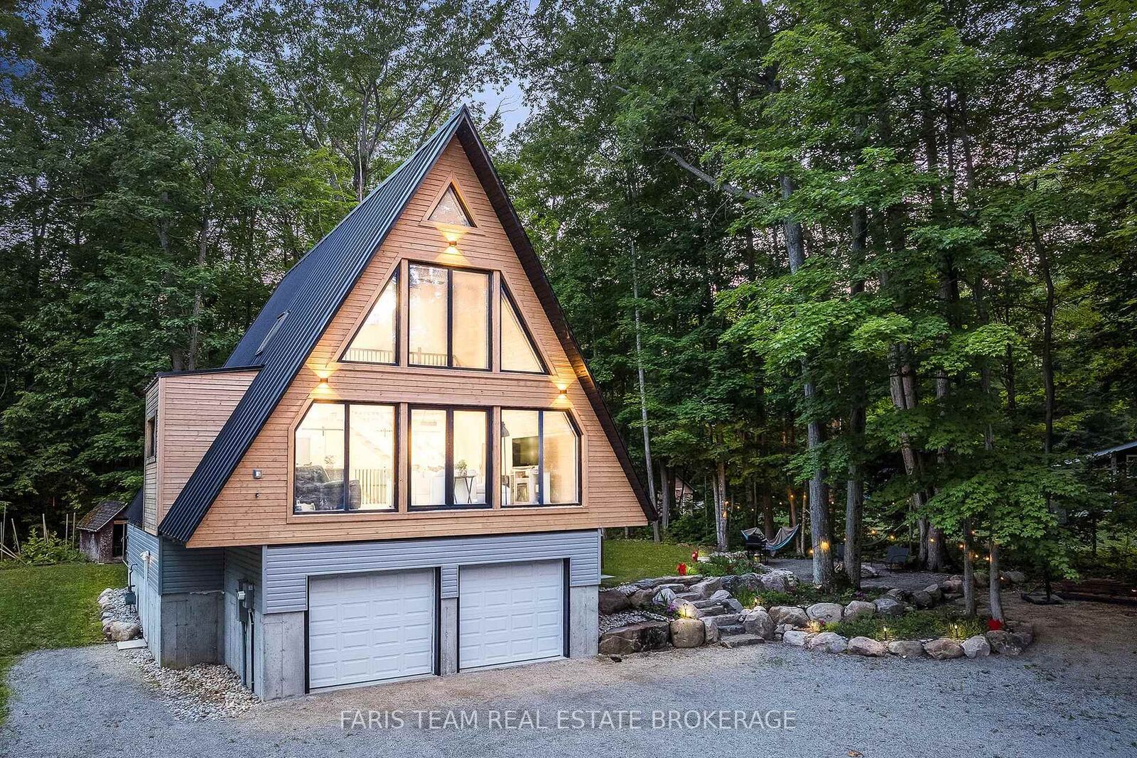 Property Photo:  1490 Champlain Road  ON L9M 0C1 