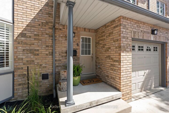 Property Photo: 705 Cumberland Avenue 8 ON L7N 3W4