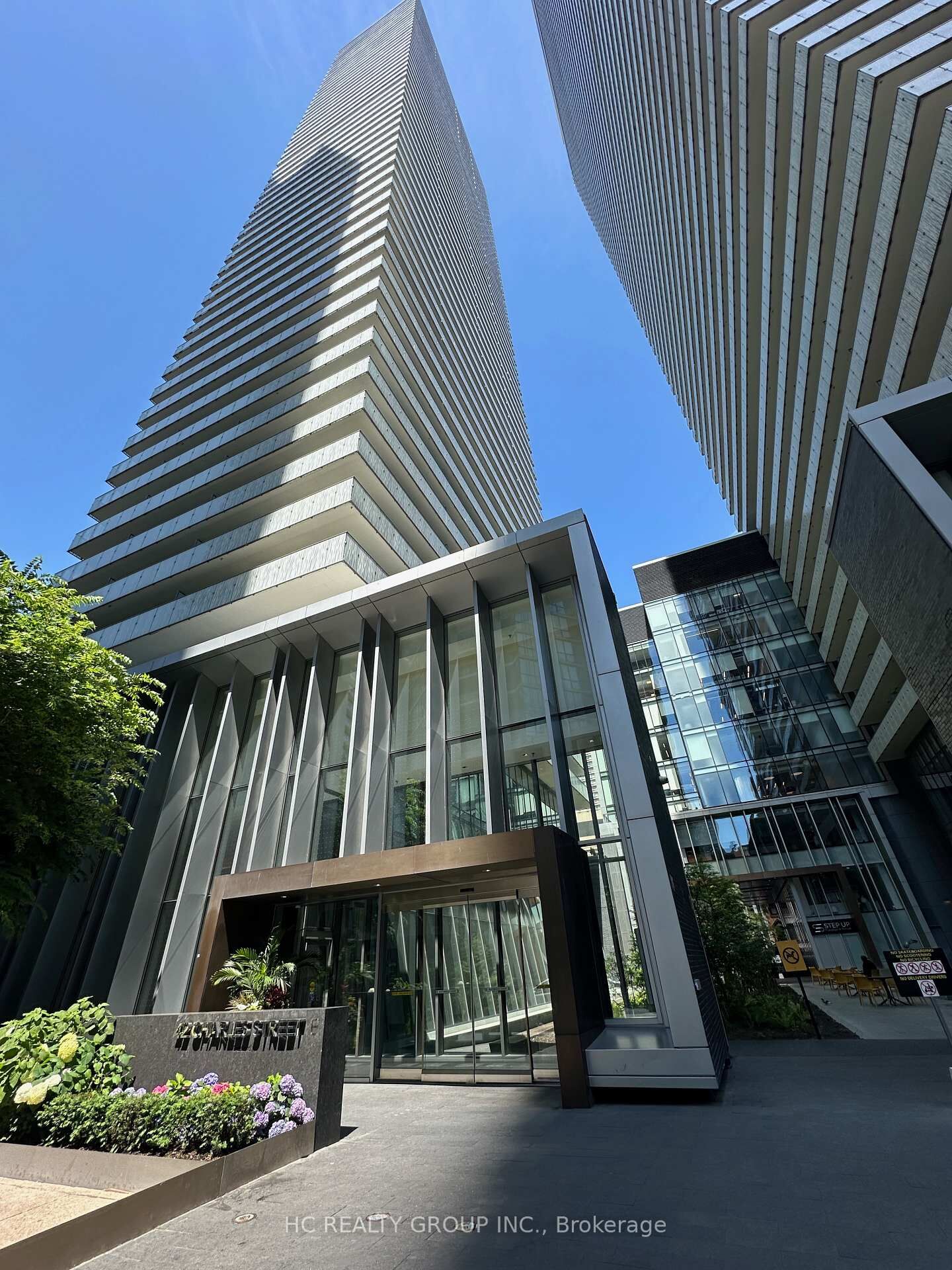 Property Photo:  42 Charles Street E 505  ON M4Y 1N3 