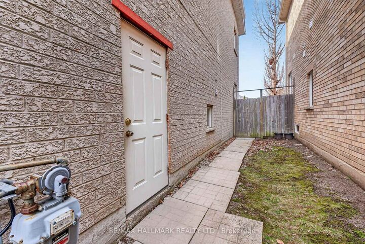 Property Photo:  626 Napa Valley Avenue Basement  ON L4H 1R1 
