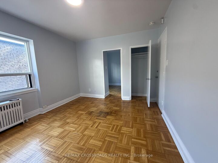 Property Photo:  2770 Yonge Street 112  ON M4N 2J3 