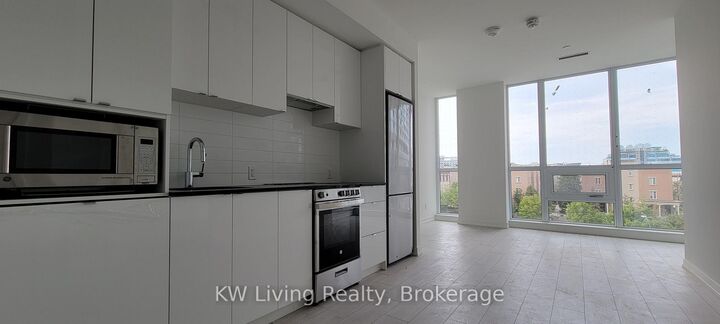 Property Photo: 49 East Liberty Street 405 ON M6K 0B2