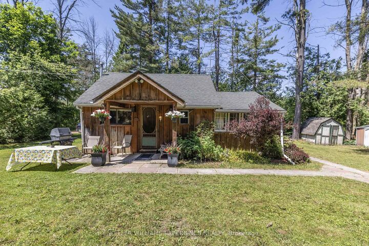 10 Simcoe Road — photo 1