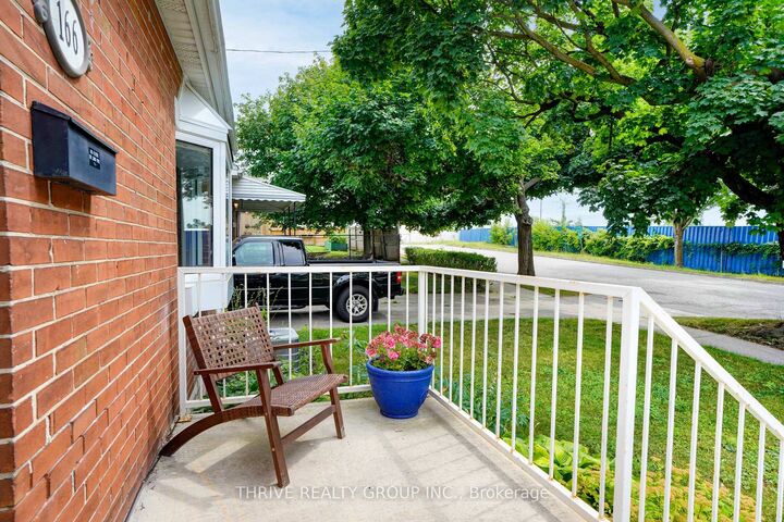 Property Photo: 166 Ashland Avenue ON N5W 4C9