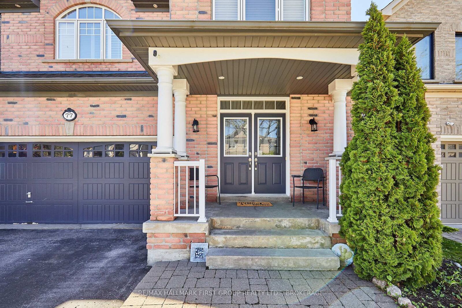 Property Photo:  77 Bambridge Street  ON L1Z 1R2 