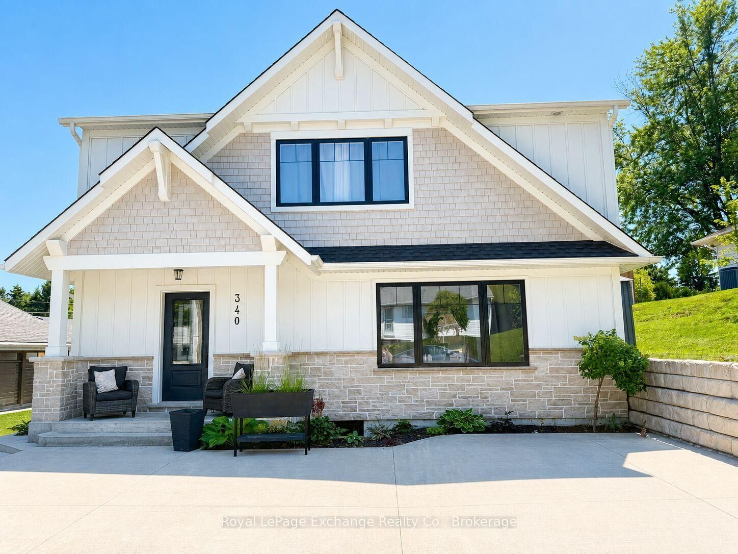 Property Photo: 340A Nelson Street ON N2Z 1X7