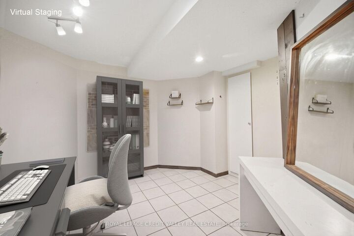 Property Photo: 5 Porchlight Road ON L6X 4S3