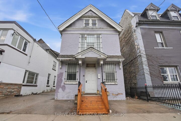 Property Photo: 532-538 Dundas Street ON N6B 1W6