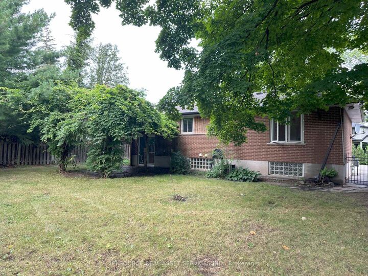Property Photo: 570 Wingrove Crescent ON L6L 4R6