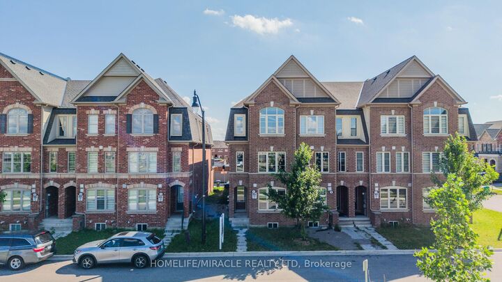 Property Photo: 11 Finegan Circle ON L7A 4Z7