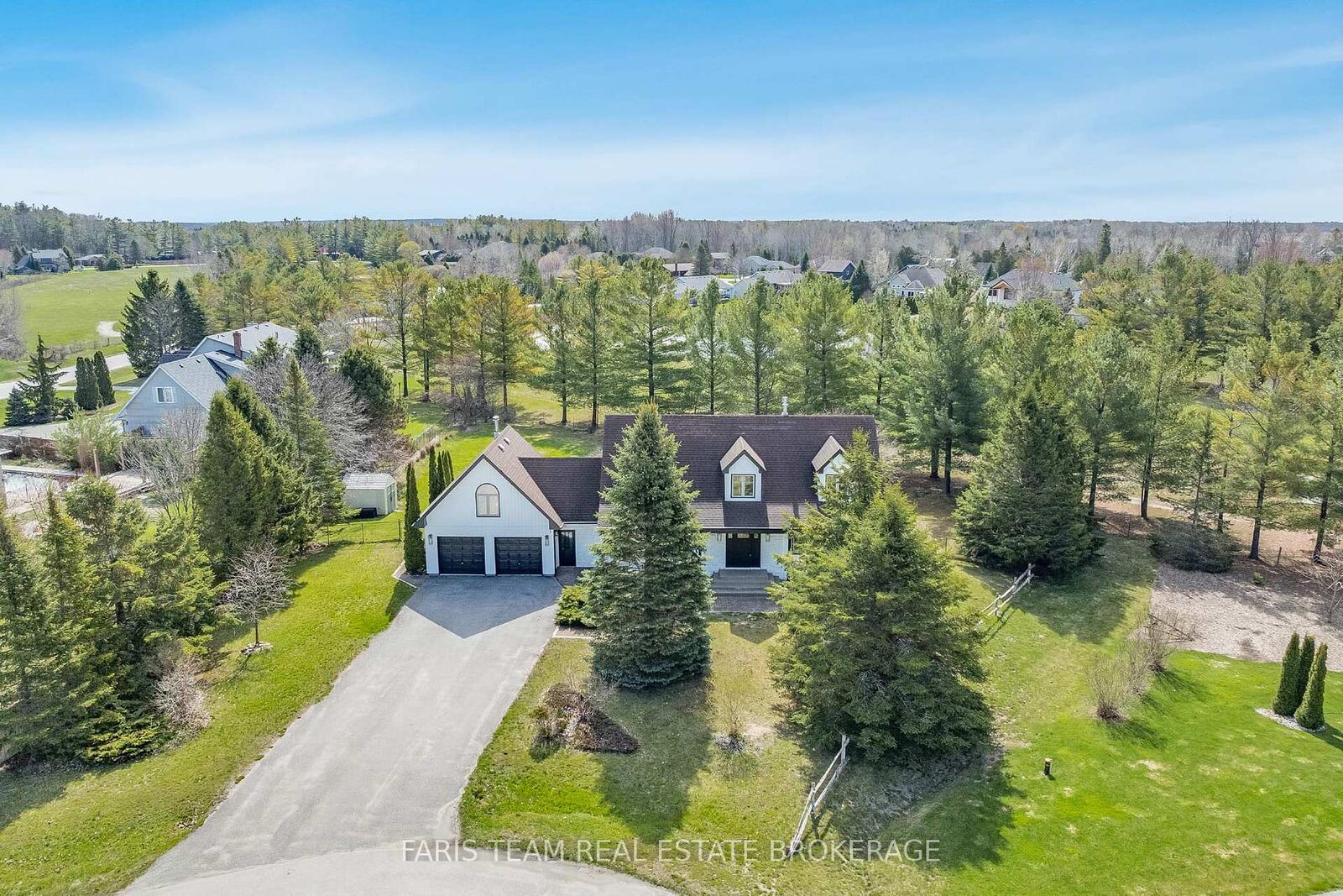 Property Photo: 3 Matthew Court ON L9Z 1J5