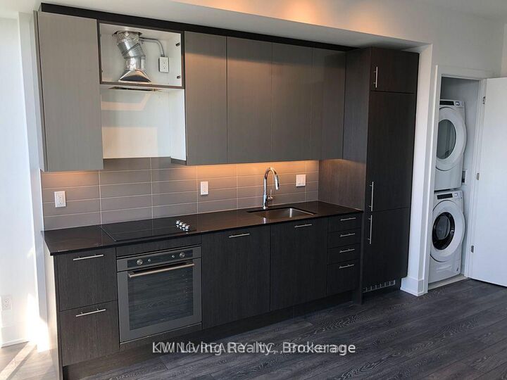 Property Photo: 403 Church Street 2713 ON M4Y 0C9