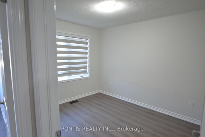 Property Photo: 47 Phyllis Drive ON L7C 4E2