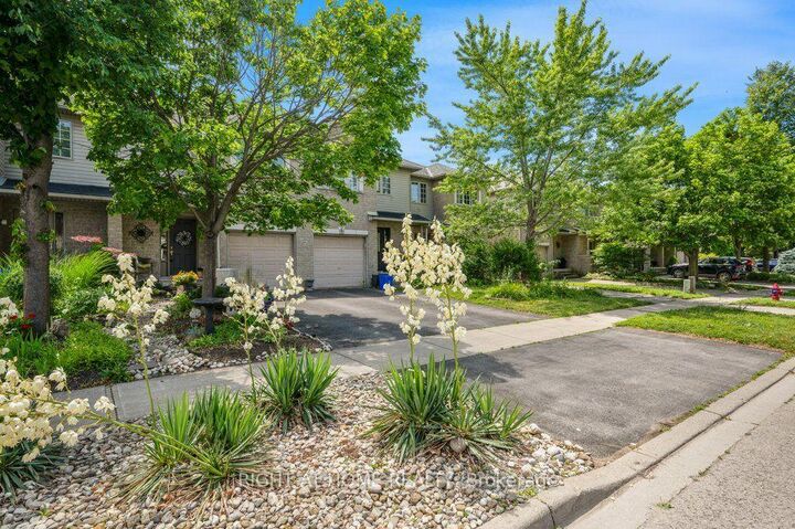 Property Photo:  64 Foxborough Drive  ON L9G 4Y8 