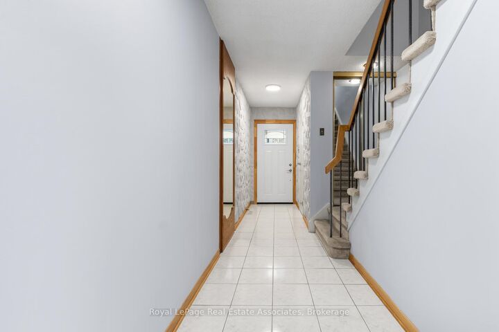 Property Photo:  1951 Rathburn Road E 79  ON L4W 2N9 