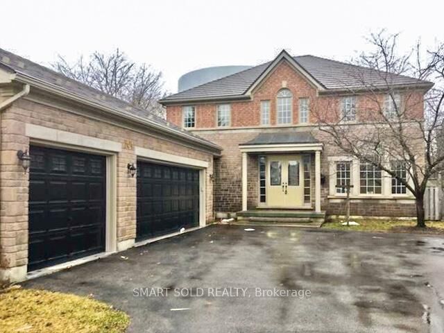 Property Photo: 704 Foxcroft Boulevard ON L3X 1N2