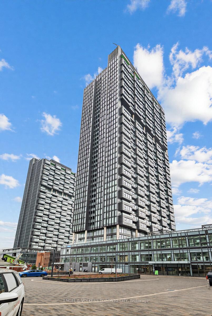 Property Photo:  1 Quarrington Lane 1418  ON M3C 0S4 