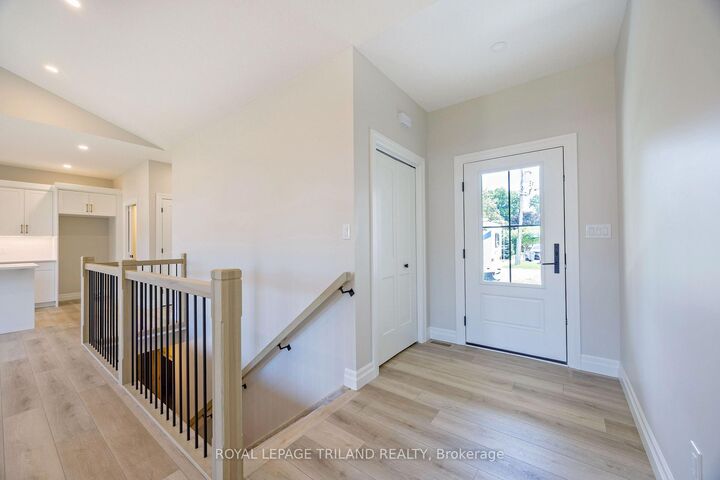 Property Photo:  193 Catherine Street  ON N0M 2K0 