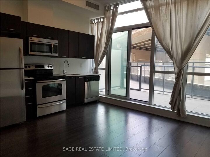 169 Fort York Boulevard 220 — photo 1