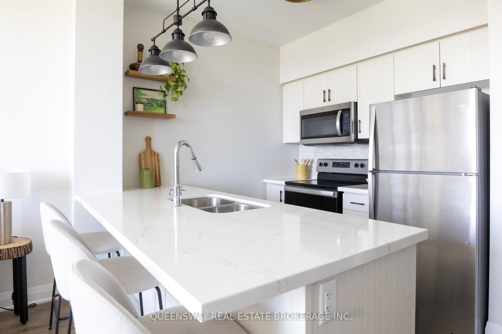 Property Photo:  16 Concord Place 515  ON L3M 0J1 