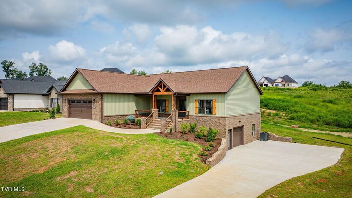 Property Photo: 3035 Sawgrass Drive TN 37659