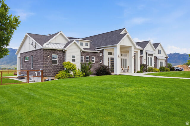 Property Photo: 372 W 3000 S UT 84032